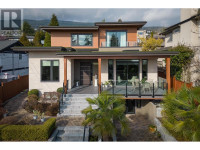 2155 NELSON AVENUE West Vancouver, British Columbia