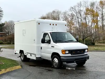 2007 Ford Econoline E-350 Super Duty Cube Van Rear Work Shelving Cast Iron Series Speedaire Compress...