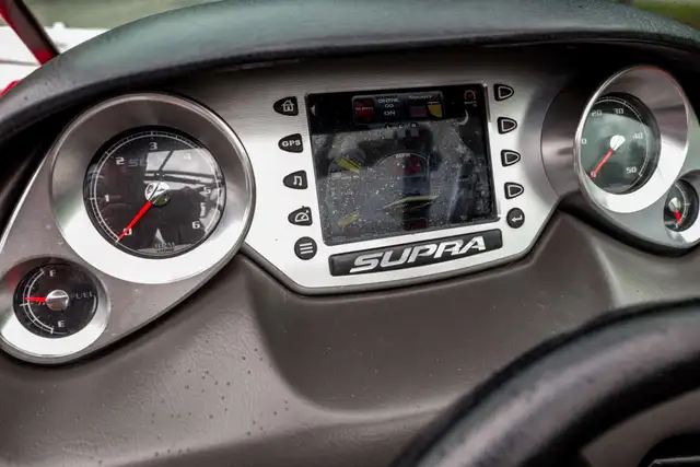 2011 Supra 22V in Powerboats & Motorboats in Rimouski / Bas-St-Laurent - Image 24