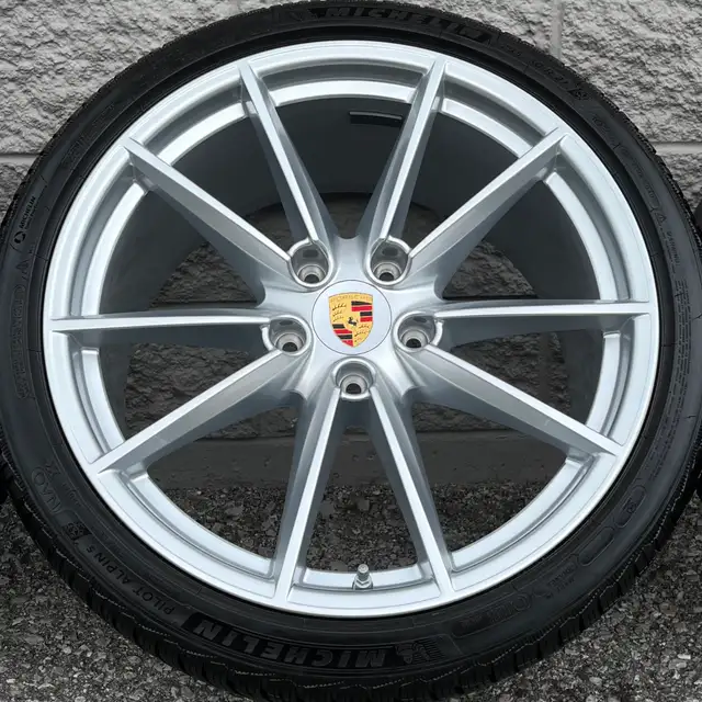 (95%) 4x Porsche 911 *992* 20"/21" OEM Winter Wheels Package in Tires & Rims in City of Toronto - Image 5