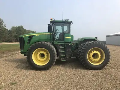 530 HP, Powershift, 4 Hydraulics, Standard flow 48 GPM Hydraulics. No PTO (PTO's were not an option...