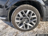 This Hyundai Santa Fe delivers a Intercooled Turbo Regular Unleaded I-4 2.5 L/152 engine powering th... (image 9)