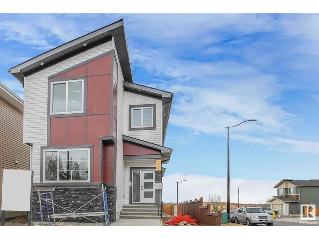 54 BRUNSWYCK CR Spruce Grove, Alberta in Houses for Sale in Edmonton - Image 2