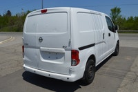 2017 Nissan NV200 152,597 KM now Only $14,490(Was $15,950) or $163 Bi-Weekly(O.A.C.). Bi-weekly paym... (image 4)