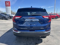 Command the road and embrace adventure in this stunning 2022 GMC Terrain SLT. With just 28,101 kilom... (image 5)