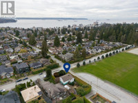 1195 KINGS AVENUE West Vancouver, British Columbia