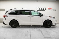 Your family will arrive in style in this Carfax 1 owner, 7 passenger 2024 Toyota Sienna Hybrid with... (image 3)