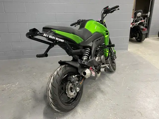 2018 Kawasaki Z125 Pro in Street, Cruisers & Choppers in Oshawa / Durham Region - Image 6