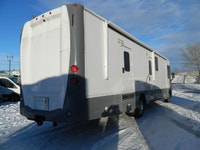 Welcome to Central Truck Sales. 2012 FORD WINNEBAGO COMMERCIAL MEDICAL DENTAL UNIT,6.8L 30-114 mile... (image 6)