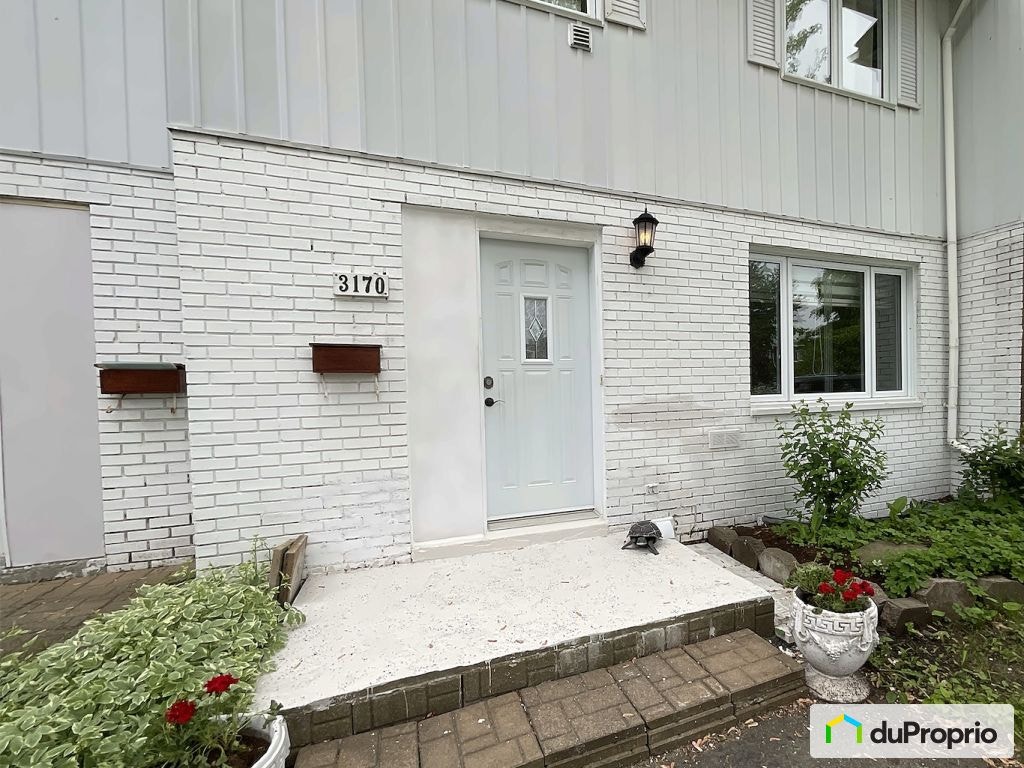 $475,000 - Townhouse for sale in Longueuil (Vieux-Longueuil) — photo 2