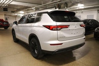 This Mitsubishi Outlander Plug-In Hybrid has a powerful Gas/Electric I-4 2.4 L/144 engine powering t... (image 4)