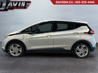 The 2023 Chevrolet Bolt EV 1LT blends efficient electric performance, modern technology, and everyda... (image 7)