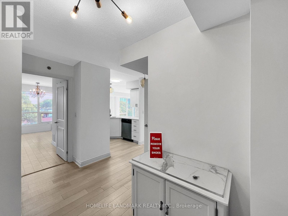 413 - 760 SHEPPARD AVENUE W Toronto (Bathurst Manor), Ontario 3