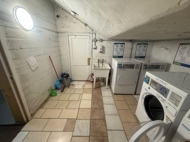 ✨ Cozy All-Inclusive Studio – $900 – 3255 Goyer (Central, Walkab — photo 2