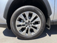 *Rates may vary based on your credit. Engine: 4 Cylinder Engine 2.5L L/100Km City: 9.5 L/100Km Hwy:... (image 9)