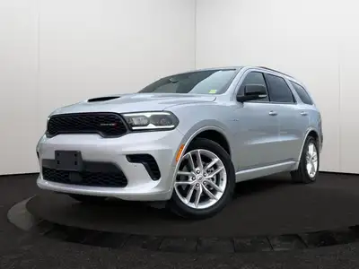 This Dodge Durango has a dependable Regular Unleaded V-8 5.7 L/345 engine powering this Automatic tr...