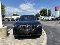 Leather interior, Moonroof, Winter Wheels included, Low Km's, Clean CarFax, All Wheel Drive, Navigat... (image 1)