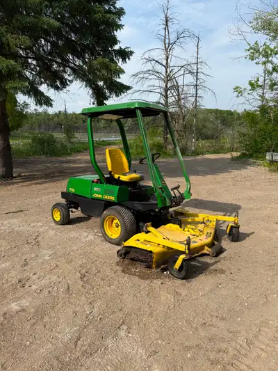 John Deere F935 front mount mower for sale. Approx. 2,206 hours. Commercial-style mower with front d...