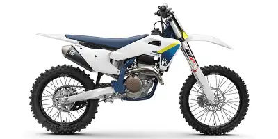 PRICE INCLUDES FREIGHT & PDI Engine Type: Single-Cylinder Displacement: 15.2 cu. in. (249.9 cc) Bore...