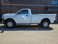 Tradesman Level 2 Equipment Group / Simple Cab / 8 Feet bed 6.7L Cummins HO turbocharged diesel engi... (image 3)