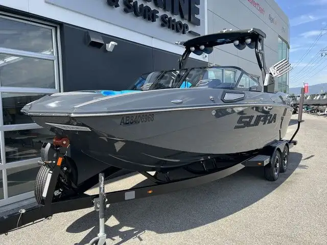 2022 SUPRA SL450 in Powerboats & Motorboats in St. Albert - Image 3