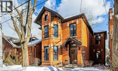 215 QUEEN Street S Unit# Lower Hamilton, Ontario