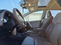 JUST ARRIVED!!! LIMITED AWD!!! HEATED LEATHER!! NAVIGATION!! SUNROOF!! BACKUP CAMERA!! 2013 Toyota R... (image 5)