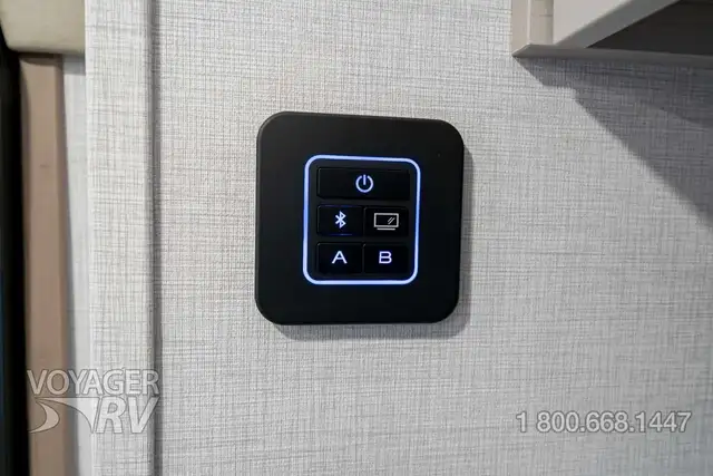 2026 Grand Design Serenova 150HL in Travel Trailers & Campers in Kelowna - Image 41