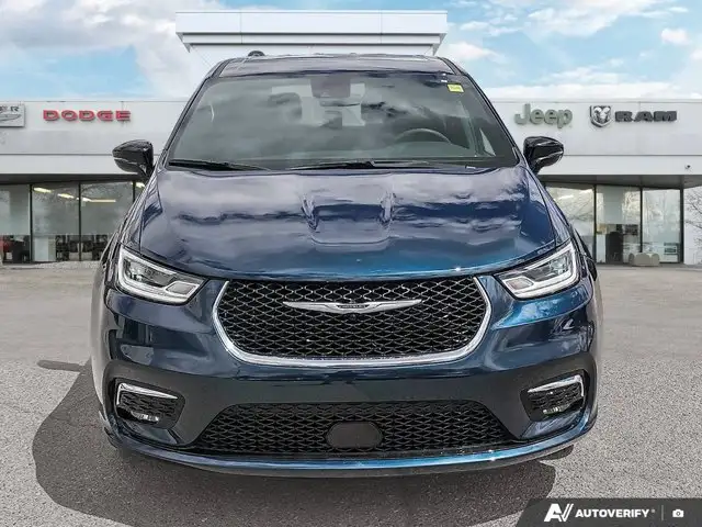 2025 Chrysler Pacifica Select | Apple/Android Auto | Clean549766300382668808