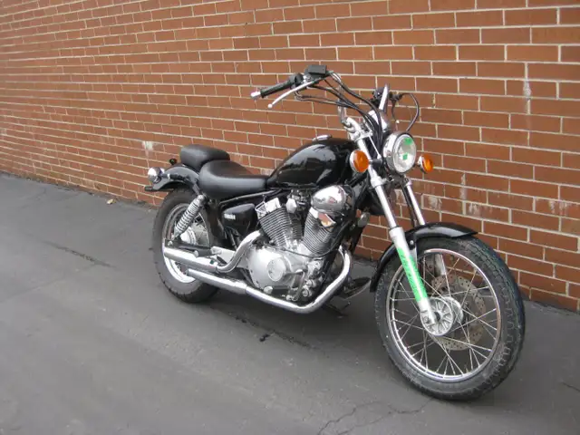 2006 YAMAHA XV250 VIRAGO in Street, Cruisers & Choppers in City of Toronto - Image 3