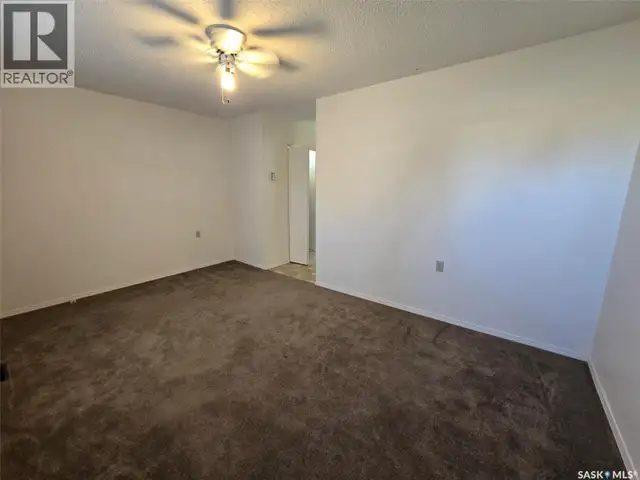 413 - 415 Calgary STREET Broadview, Saskatchewan in Houses for Sale in Regina - Image 23