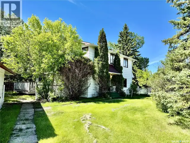 15 Willow PLACE Lanigan, Saskatchewan in Houses for Sale in Saskatoon - Image 2