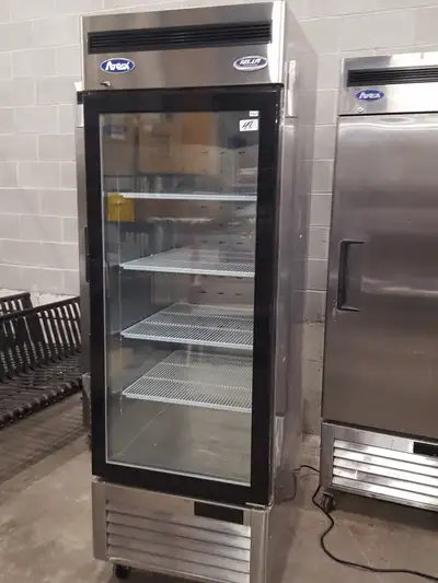 Auction Sale! Centre Restaurant Equipment Bid Online at raauctions.hibid.com Closes: Tuesday Septemb...
