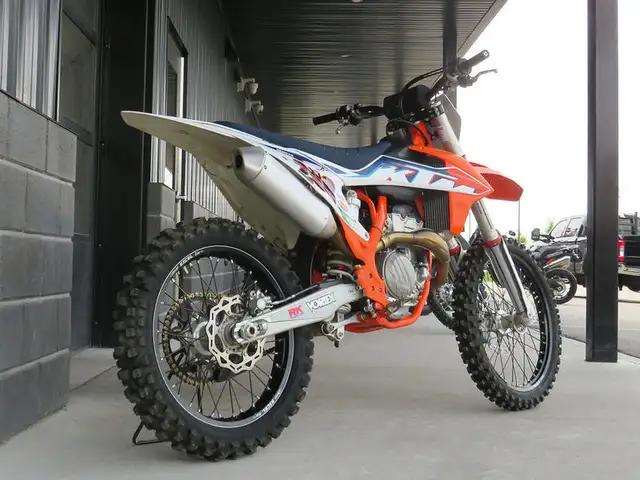 2022 KTM 350 SX-F in Dirt Bikes & Motocross in Cambridge - Image 6