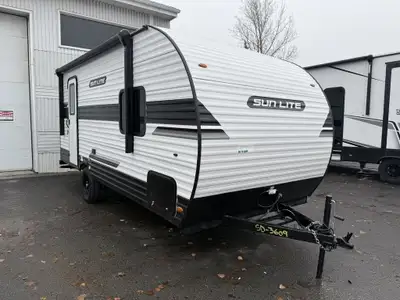 2026 Sunset Park RV Sunlite Limited 19RB Sunlite 19RB Limited — Compacte Avec Grande Salle de Bain C...