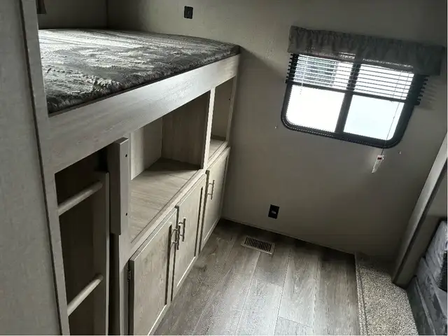 2023 Catalina 343BHTS in Travel Trailers & Campers in Sudbury - Image 23