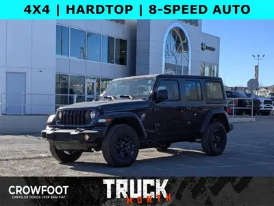 This Jeep Wrangler has a strong Regular Unleaded V-6 3.6 L/220 engine powering this Automatic transm...