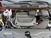 This 2025 JEEP COMPASS LATITUDE LUX 4X4 has the following options Leatherette Seats, Remote Start Sy... (image 8)