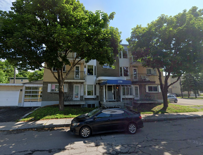 418-655-8281 À voir au 2750 de la Concorde, appartement #7, beau grand 3 1/2 situé au demi sous-sol...