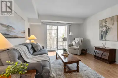 SPACIOUS ALMOST 1000 SqFt 2 BED 2 BATH WITH SPLIT BEDROOM LAYOUT!! This bright and inviting condo fe...