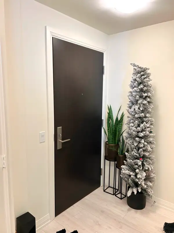 2 Bdrm Condo for Sale  9000 Jane St.  1 Parking, 2 storage units in Condos for Sale in Markham / York Region - Image 5