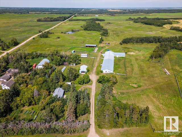 231076 TWP RD 480 Rural Wetaskiwin County, Alberta in Houses for Sale in Red Deer - Image 2