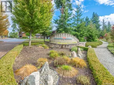 Enjoy 6-7 weeks per year in this 2 Bdrm/3 Bath OCEANFRONT condo in the beautiful Sunrise Ridge Resor...