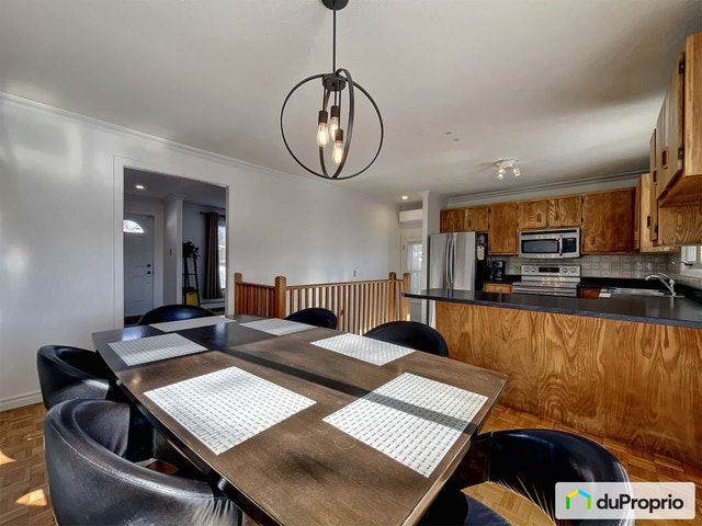 $469,000 - Bungalow for sale in Sherbrooke (Jacques-Cartier) — photo 3