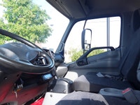Ryder Stock ID: 223041 Transmission Type/Speed: AUTO 5 Engine: DIESEL J05E-TP '17 210/2500 Horse Pow... (image 9)