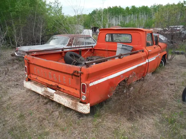 1964-6 Ford 1/2 ton trucks for parts or restoration!!!!! in Auto Body Parts in Edmonton - Image 9