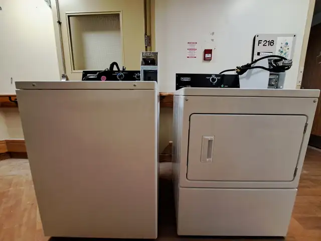 Coin Washer. Coin Dryer. Coin Operated. Stacked in Washers & Dryers in City of Toronto - Image 2