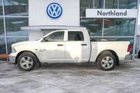 2019 Ram 1500 Classic ST Bright White Clearcoat HEMI 5.7L V8 VVT 8-Speed Automatic 4WD, Diesel Gray/... (image 6)