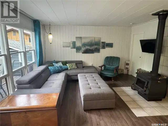 1504 Spruce STREET Northern Admin District, Saskatchewan in Houses for Sale in La Ronge - Image 4