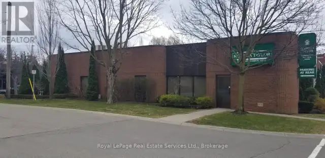 1 - 60 LAKESHORE ROAD W Oakville (CO Central), Ontario in Commercial & Office Space for Rent in Oakville / Halton Region - Image 5